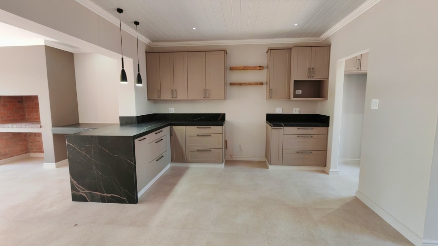 3 Bedroom Property for Sale in Hartenbos Central Western Cape